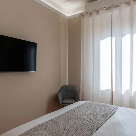 Guesthost - Appiolatino ローマ