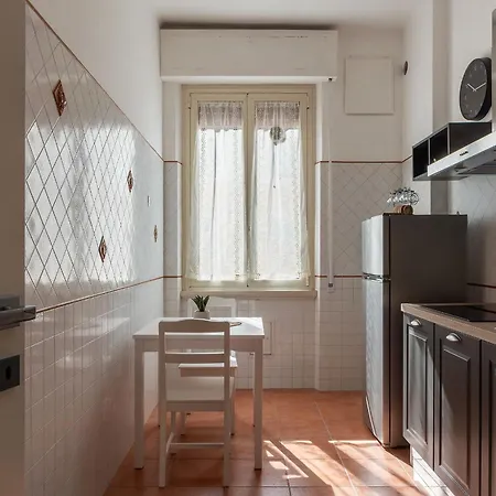 Guesthost - Appiolatino * ローマ